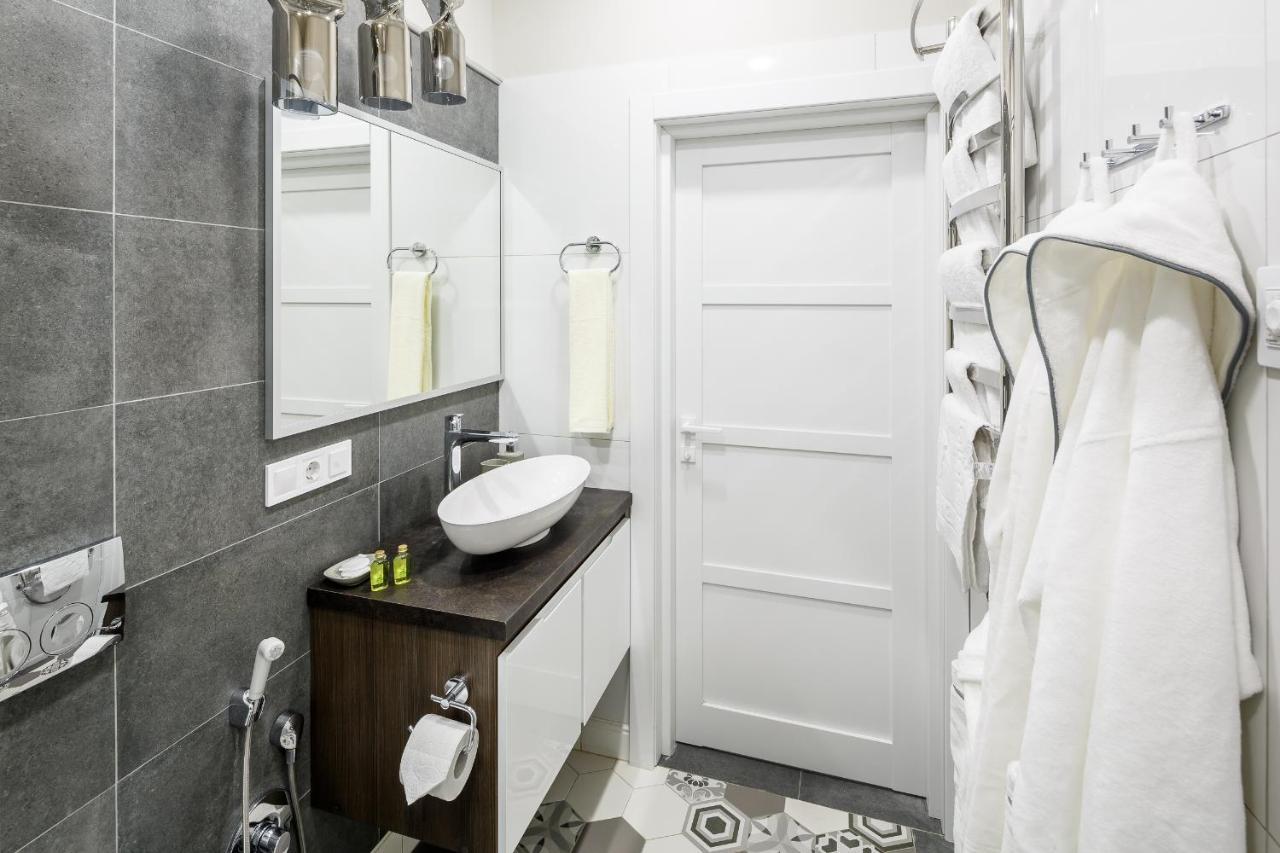 Palace View Apartments - 24 Kopernyka Str. Лвив Екстериор снимка