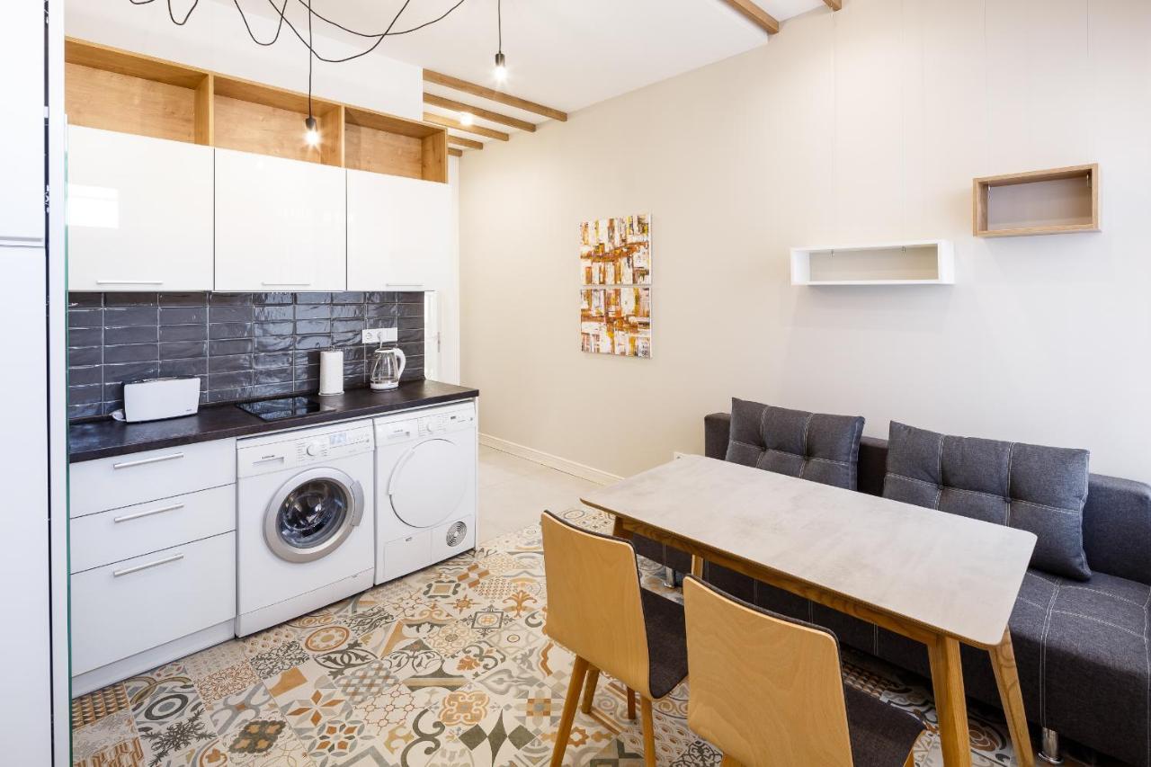 Palace View Apartments - 24 Kopernyka Str. Лвив Екстериор снимка
